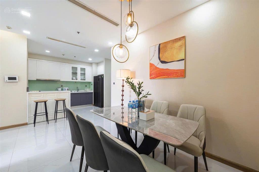 Chuyên cho thuê 1pn  2pn  3pn  4pn vinhomes central park | giá tốt | xem nhà ngay
