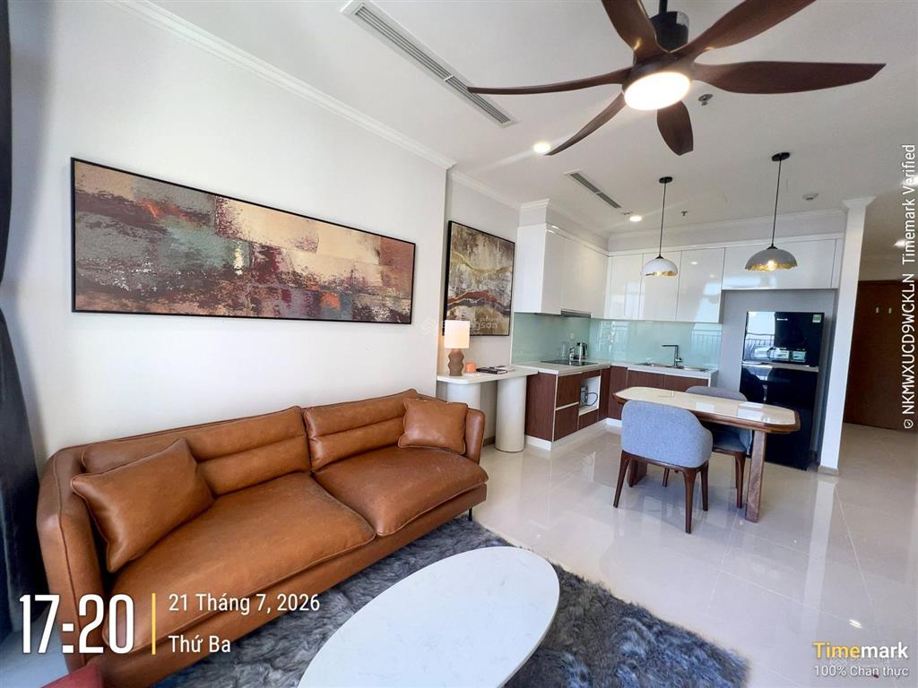 Chốt gấp 1pn landmark 3  view thành phố  full nội thất  sổ hồng sẵn giá 7,7 tỷ, chậm là mất căn