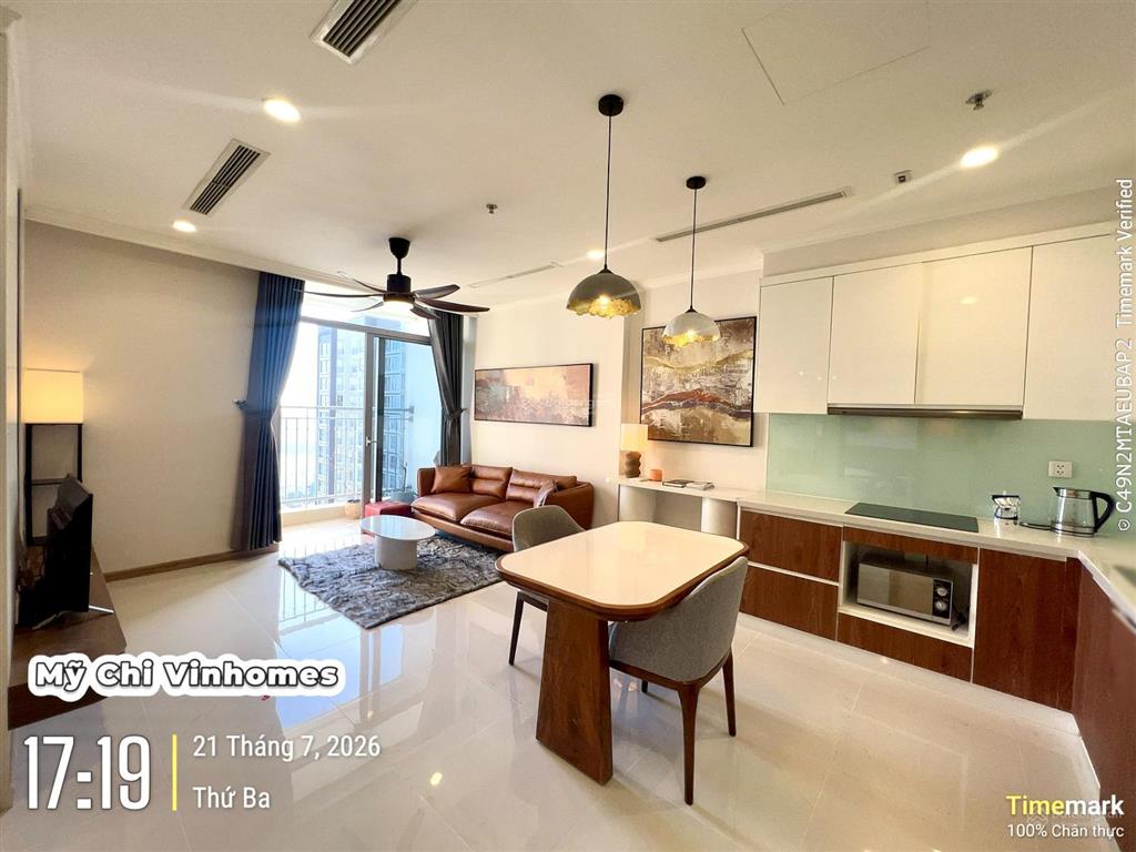 Chốt gấp 1pn landmark 3  view thành phố  full nội thất  sổ hồng sẵn giá 7,7 tỷ, chậm là mất căn