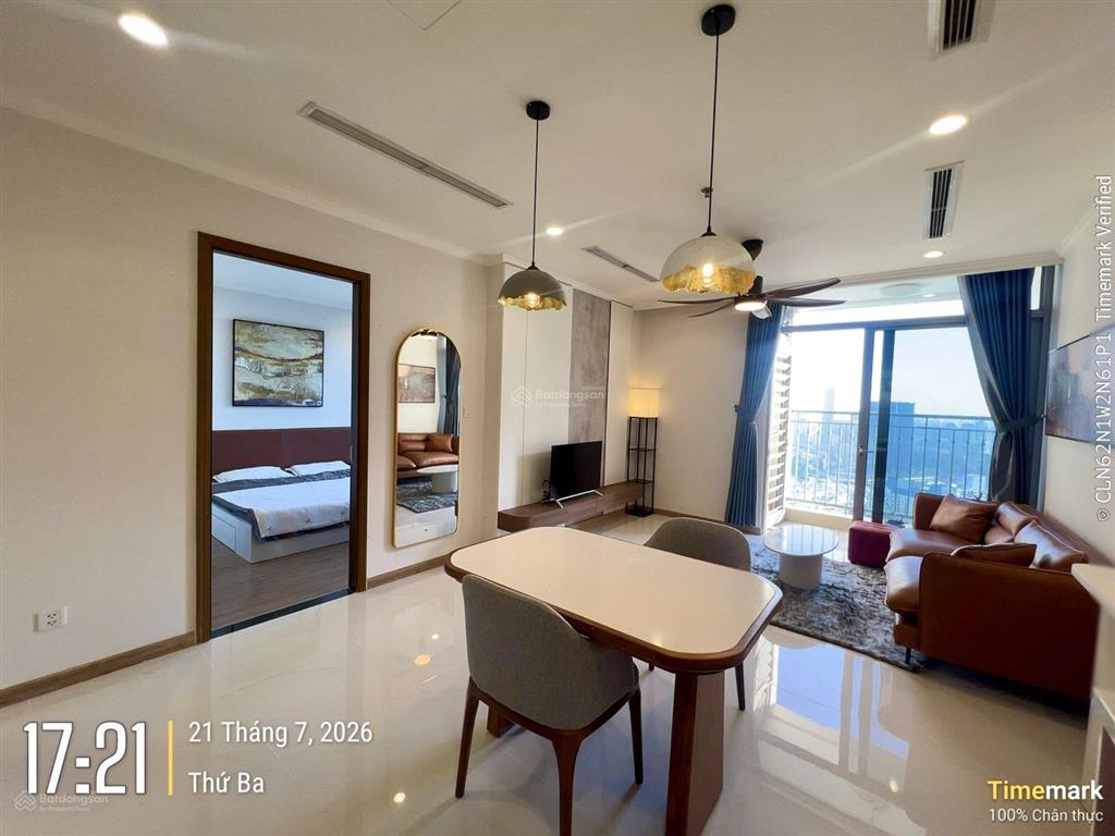 Chốt gấp 1pn landmark 3  view thành phố  full nội thất  sổ hồng sẵn giá 7,7 tỷ, chậm là mất căn