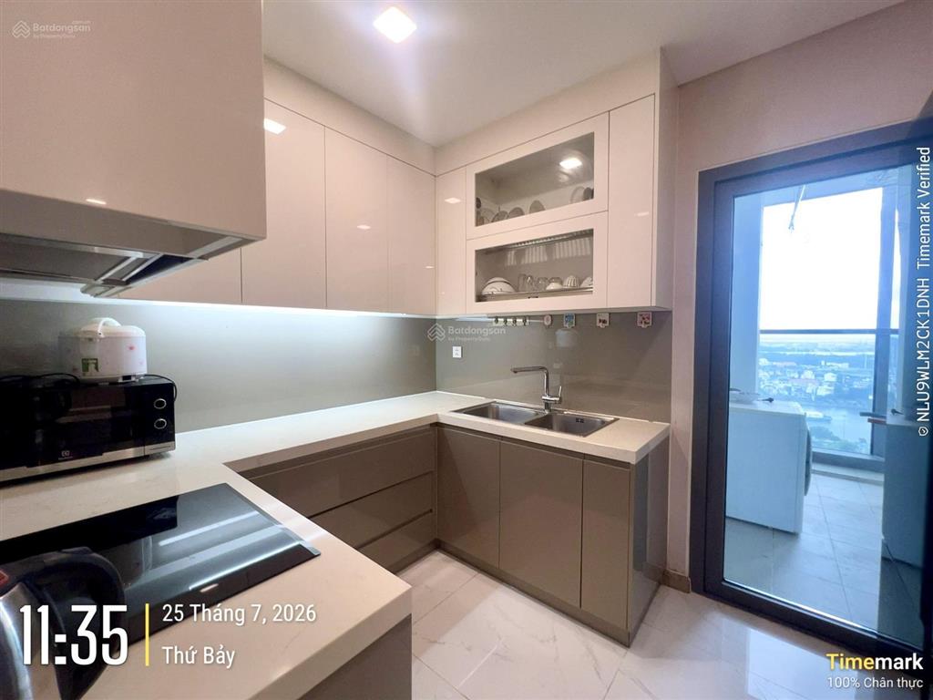 Cho thuê 4pn landmark 81  172m2, view sông, công viên