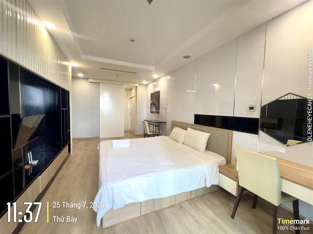 Cho thuê 4pn landmark 81  172m2, view sông, công viên