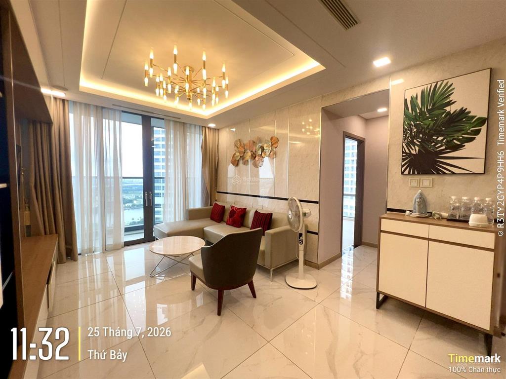 Cho thuê 4pn landmark 81  172m2, view sông, công viên