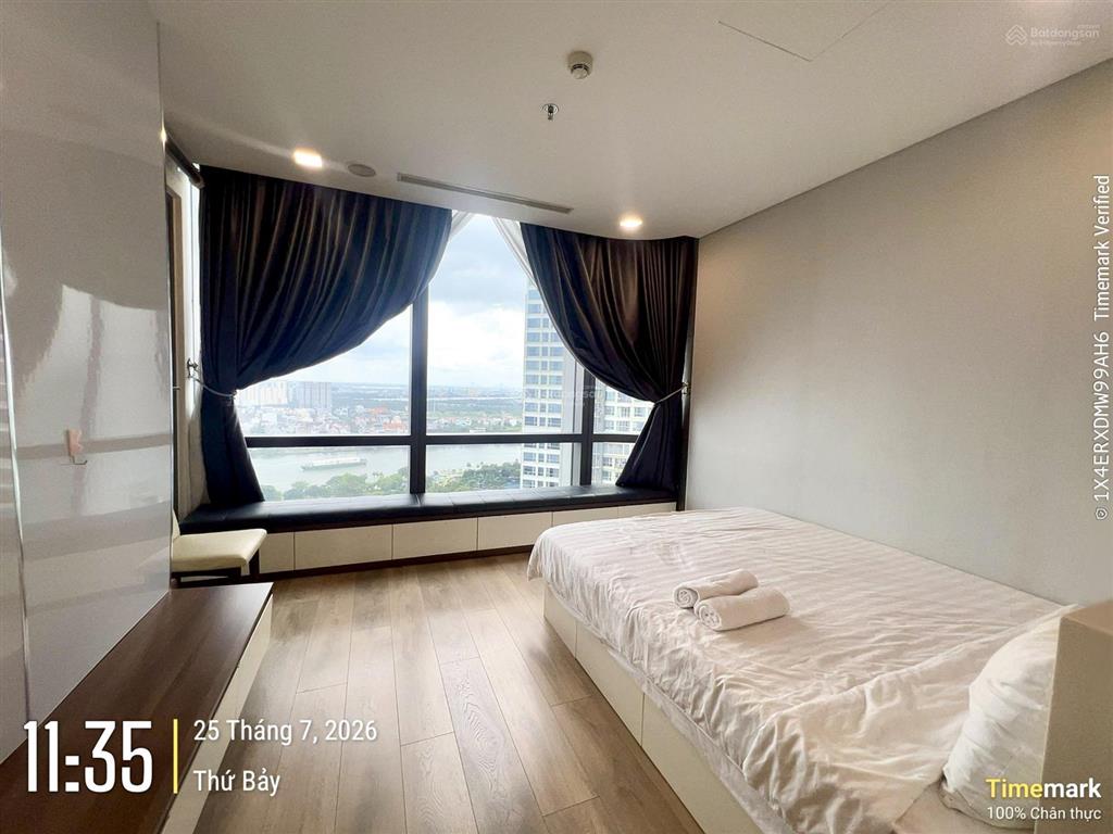 Cho thuê 4pn landmark 81  172m2, view sông, công viên