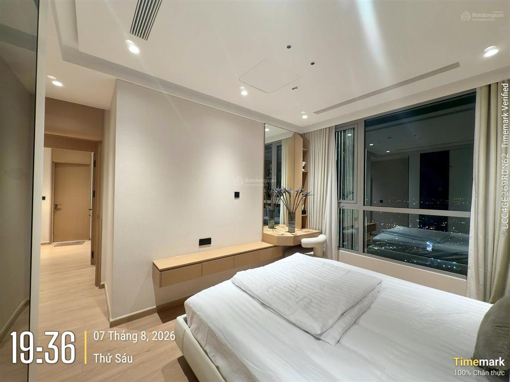 Hot! cho thuê 3pn landmark 2  tầng cao  view landmark 81  nhà đẹp