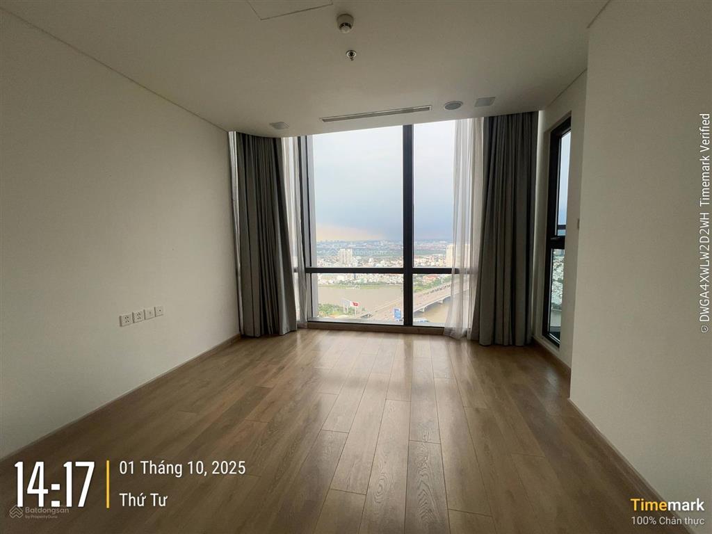 Cho thuê cc tại landmark 81, 109 triệu, 172m2, 4pn, 3wc, không nội thất