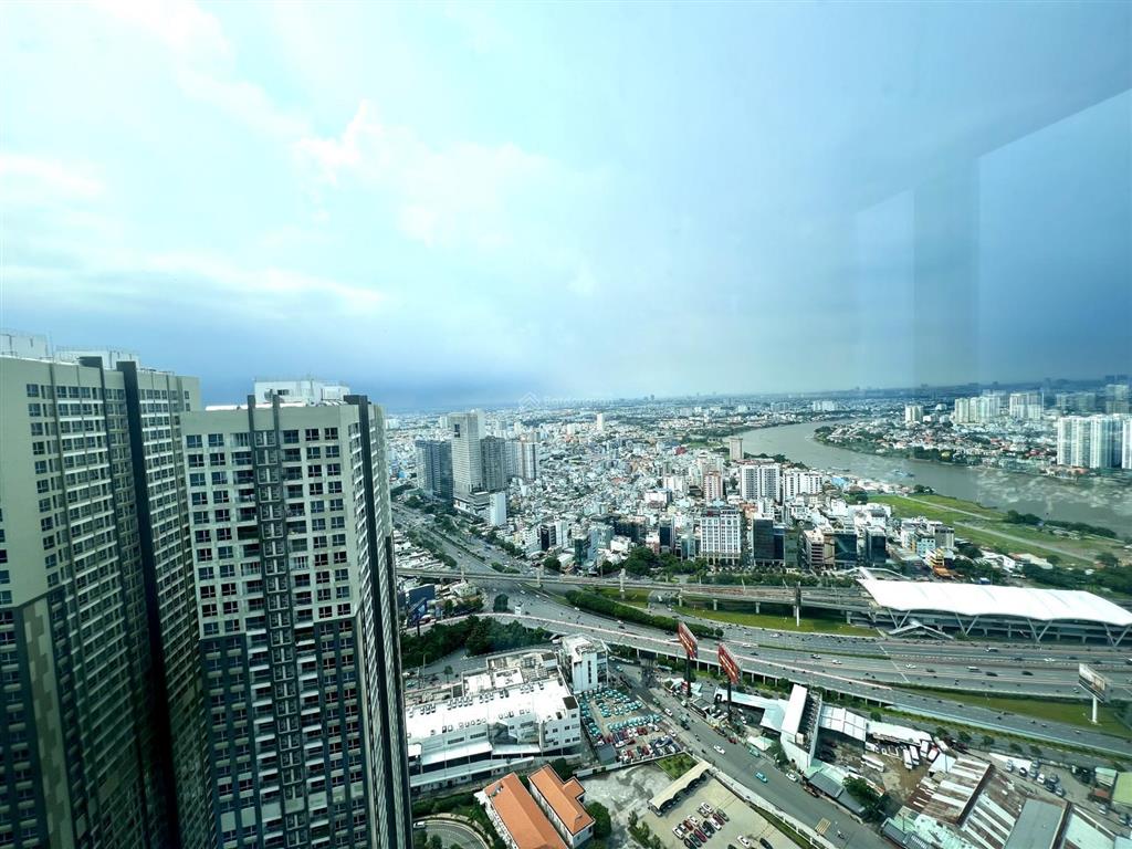 Cho thuê cc tại landmark 81, 109 triệu, 172m2, 4pn, 3wc, không nội thất
