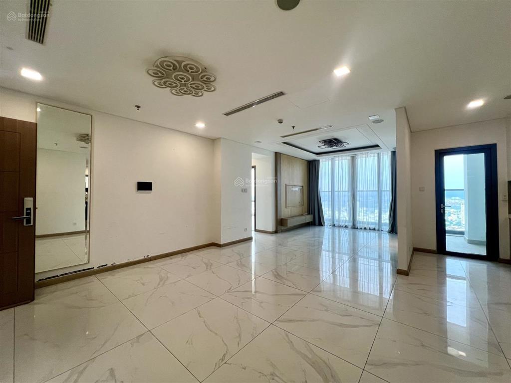 Cho thuê cc tại landmark 81, 109 triệu, 172m2, 4pn, 3wc, không nội thất