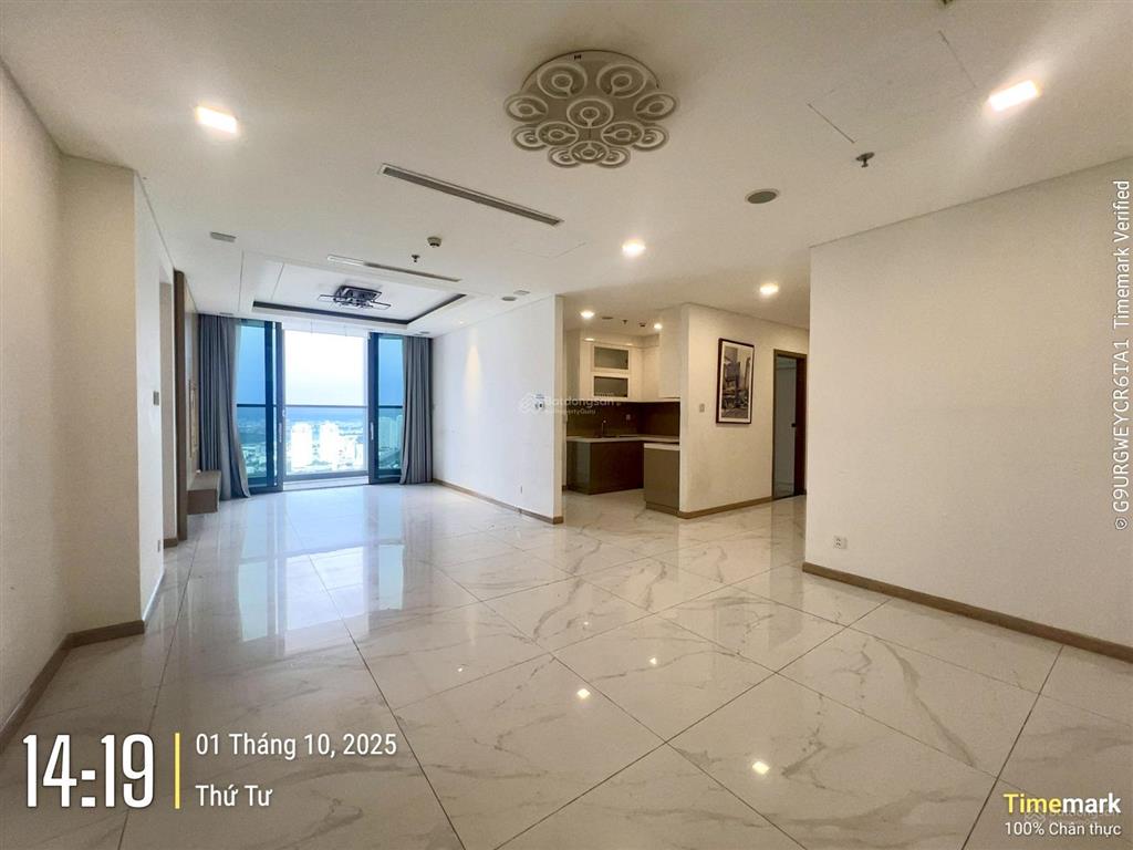 Cho thuê cc tại landmark 81, 109 triệu, 172m2, 4pn, 3wc, không nội thất