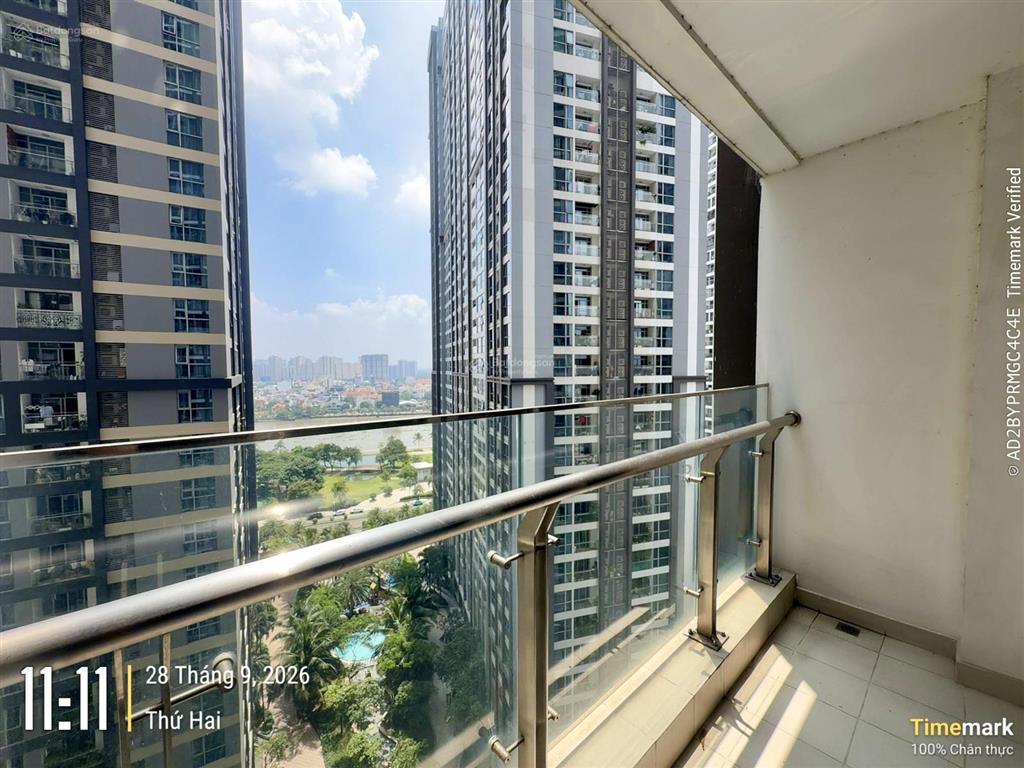 Trống 3pn 2 ban công, 116.4m2, giá cực tốt 27,7 triệu/tháng view sông, hướng mát cả ngày