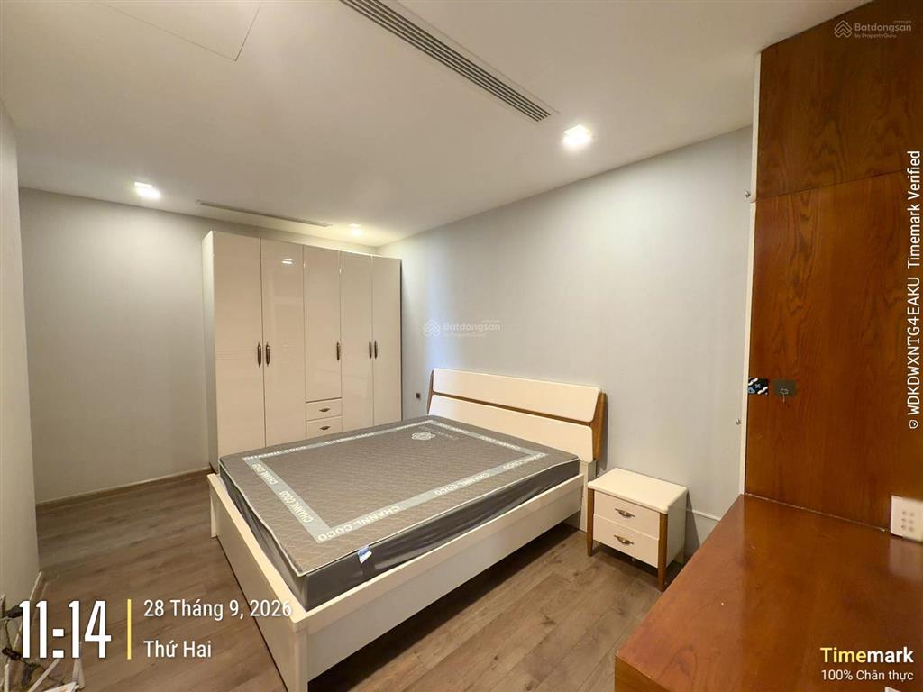 Trống 3pn 2 ban công, 116.4m2, giá cực tốt 27,7 triệu/tháng view sông, hướng mát cả ngày