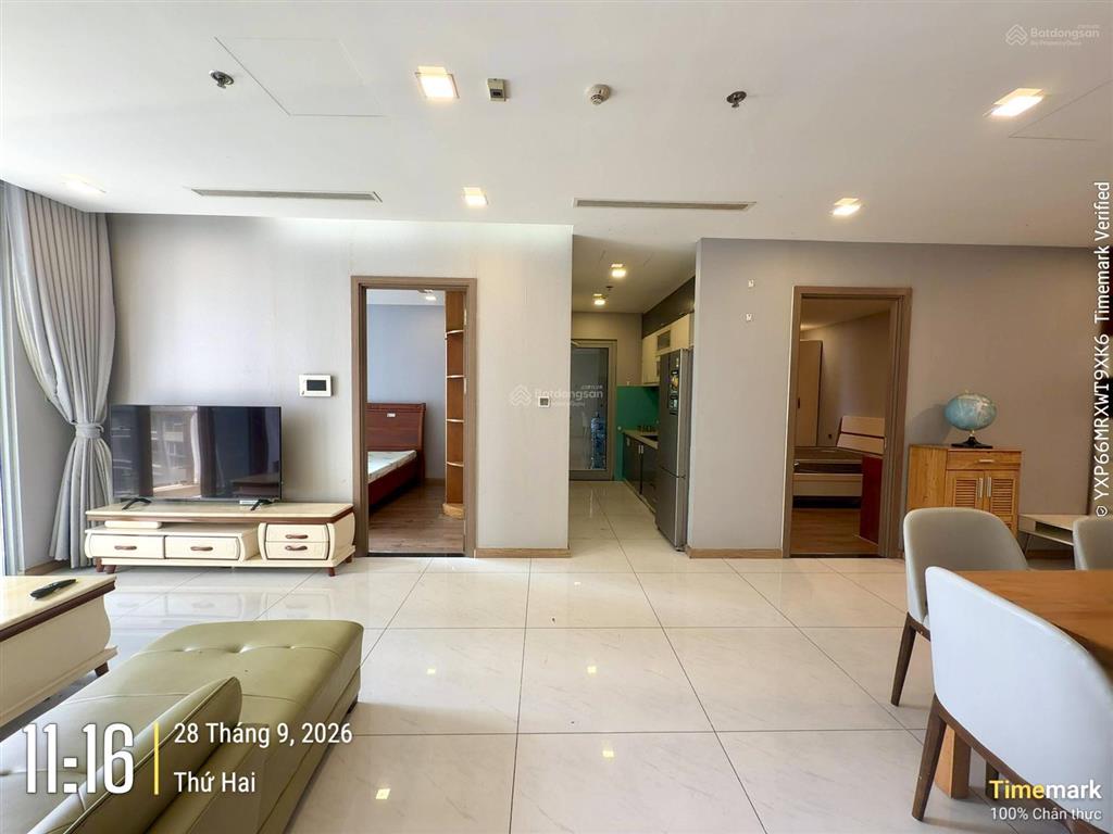 Trống 3pn 2 ban công, 116.4m2, giá cực tốt 27,7 triệu/tháng view sông, hướng mát cả ngày