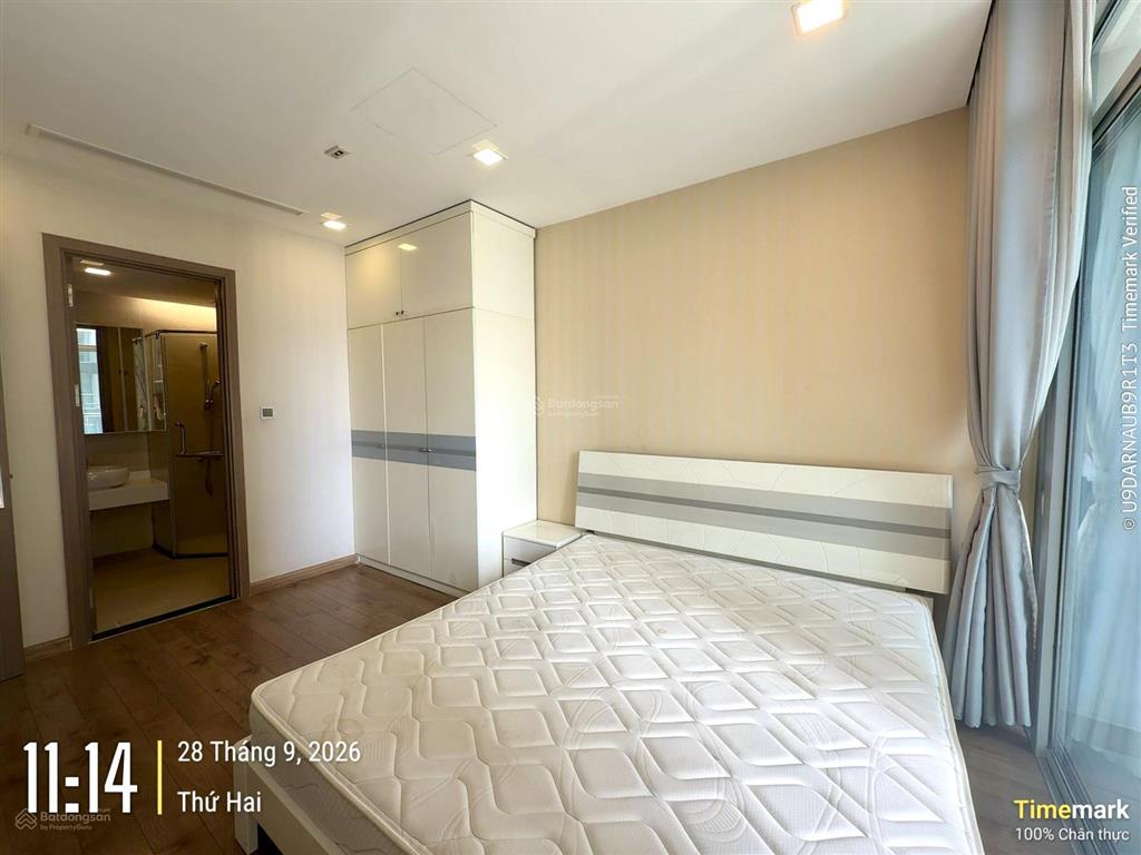 Trống 3pn 2 ban công, 116.4m2, giá cực tốt 27,7 triệu/tháng view sông, hướng mát cả ngày
