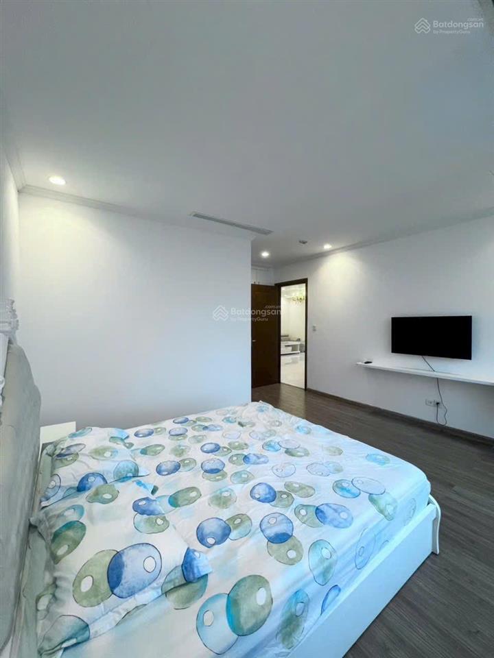 Bán gấp 3pn, 122m2 giá 13,5 tỷ, đã có sổ, view thoáng. nhà mới