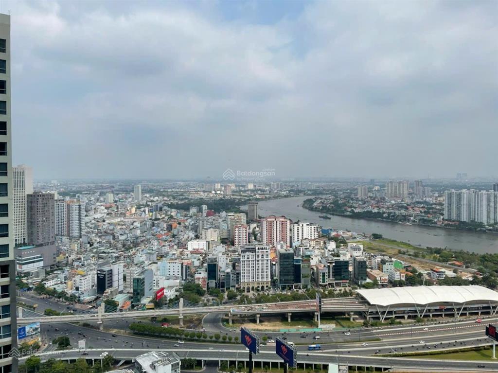 Bán gấp 2pn landmark 81  sẵn hđ thuê công ty 40,7 tr/tháng