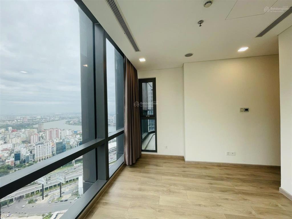 Bán gấp 2pn landmark 81  sẵn hđ thuê công ty 40,7 tr/tháng
