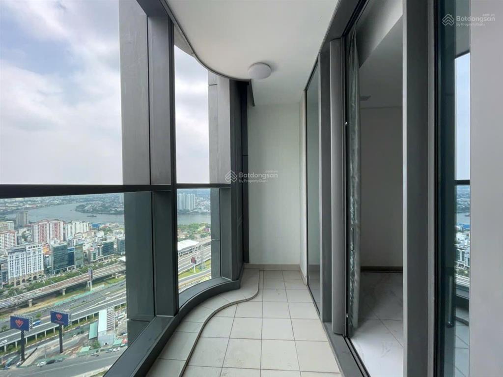 Bán gấp 2pn landmark 81  sẵn hđ thuê công ty 40,7 tr/tháng