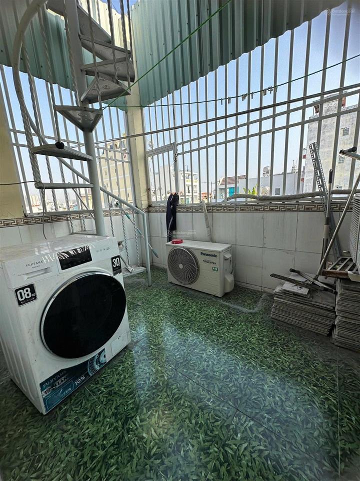 Chdv ngay đh ngoại thương dòng tiền 60tr/th giá chỉ 13.5 tỷ ngang 4.7m 117,5m²