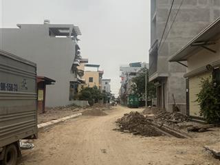 Bán nhà tại cụm 11 vĩnh ninh, ô tô tránh, trục chính olyimpc khu a,mặt chợ