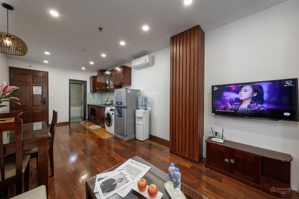 Cho thuê căn hộ 1k1n cao cấp phố đào tấn có bồn tắm giặt sấy riêng 60m2 12tr5