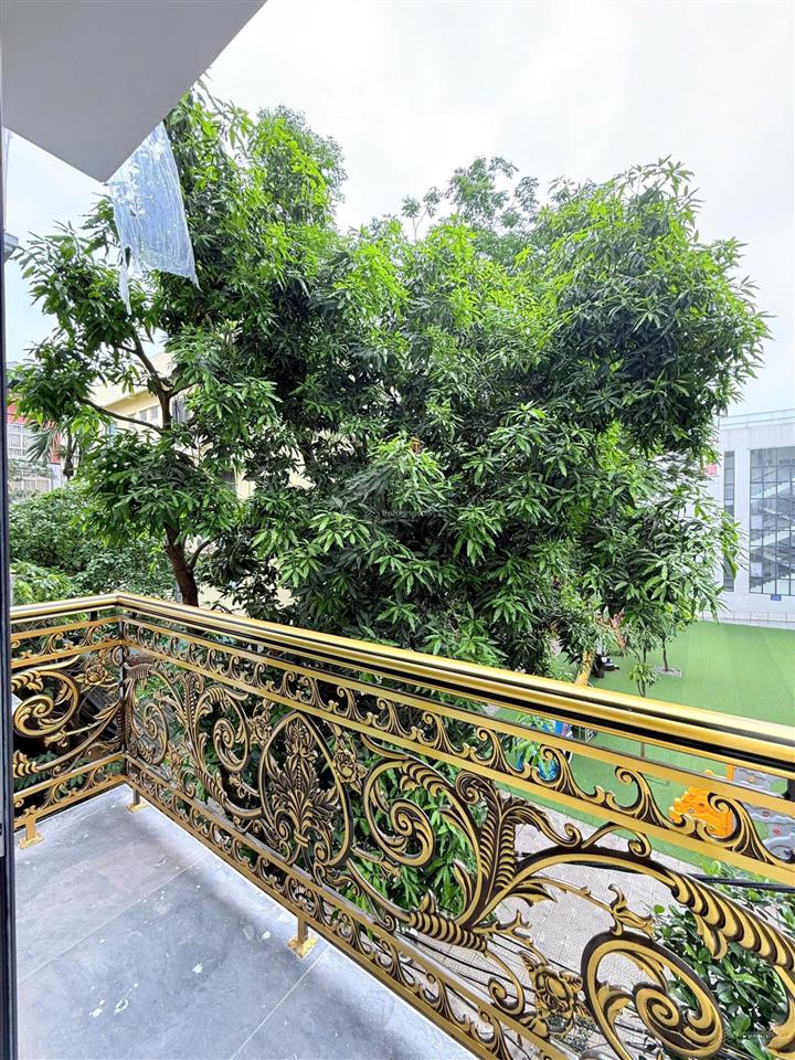Chính chủ cần cho thuê căn hộ sẵn nội thất tại yên lãng ban công rộng view thoáng 8tr5