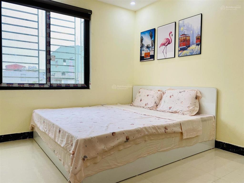 Cho thuê căn hộ sẵn nội thất tại chùa láng đống đa 30m 5tr3