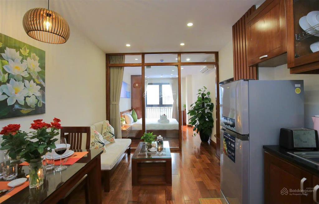 Cho thuê căn hộ phố kim mã 1k1n 60m2 9tr5 sẵn nội thất cao cấp bồn tắm giặt sấy riêng