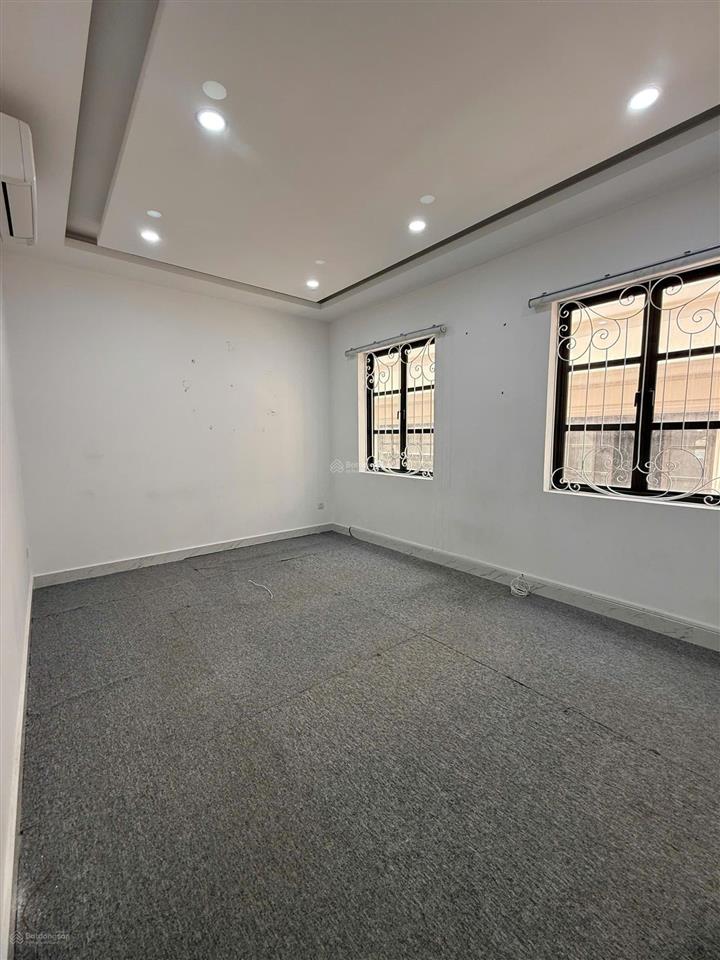Cho thuê nhà phố cityland park hills, 1 hầm + 4 lầu, nhà mới full máy lạnh