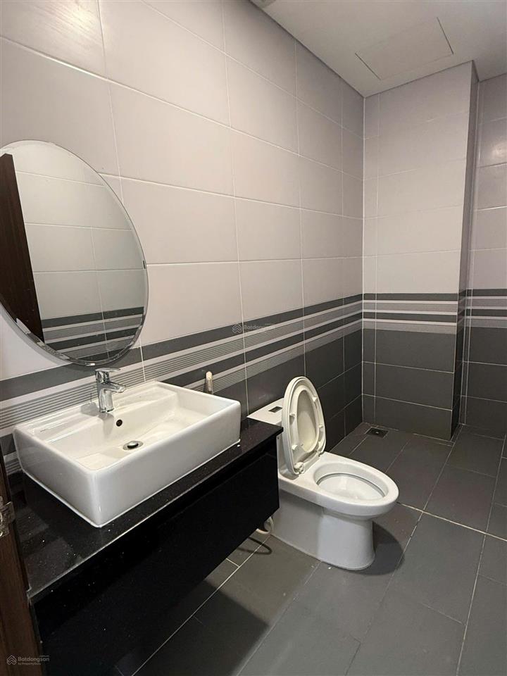 Cho thuê nhà phố cityland park hills, 1 hầm + 4 lầu, nhà mới full máy lạnh