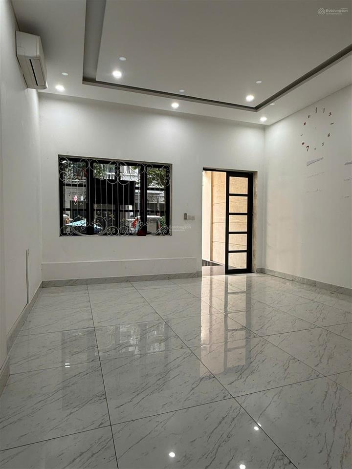 Cho thuê nhà phố cityland park hills, 1 hầm + 4 lầu, nhà mới full máy lạnh