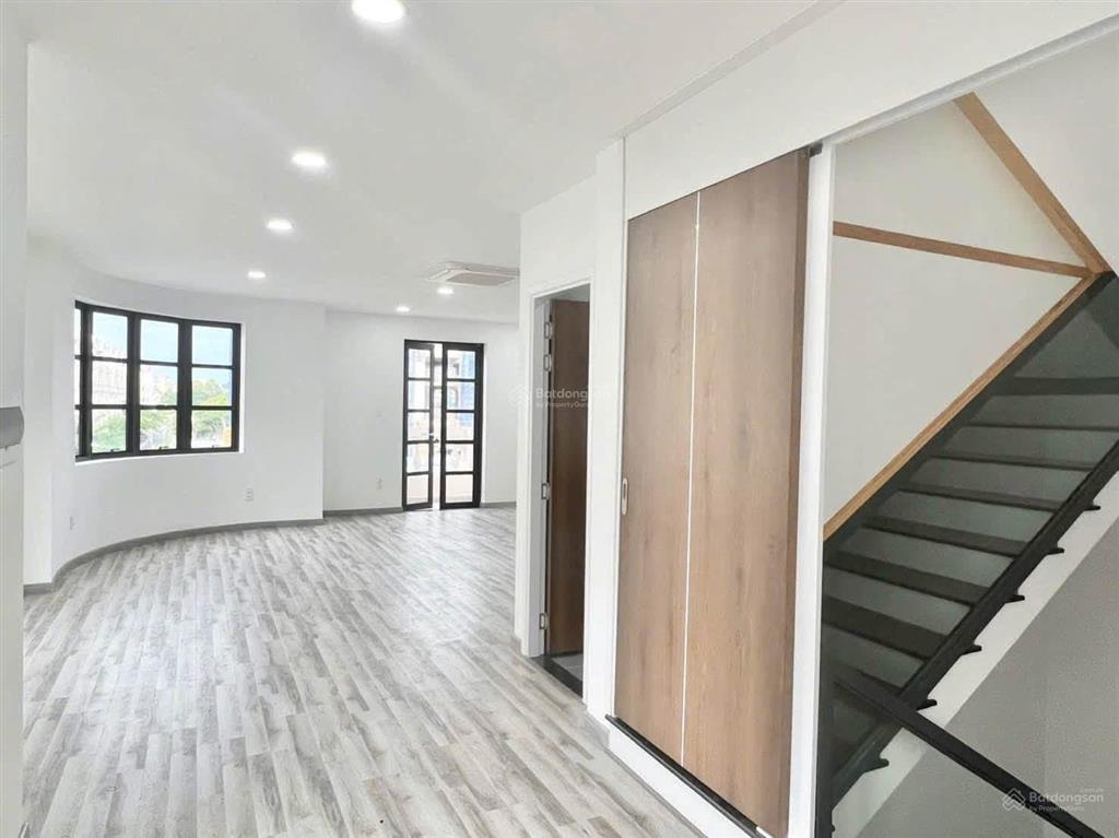 Cho thuê căn góc tại cityland gò vấp  7x20  gần siêu thị lotte  nhận diện thương hiệu cực tốt