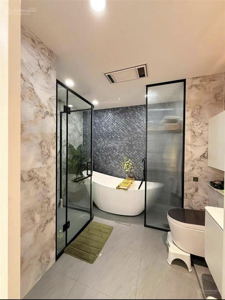 Chính chủ cắt lỗ 2 tỷ cần bán căn 3n2wc giá rẻ nhỉnh 10 tỷ cách 200m đại học xây dựng