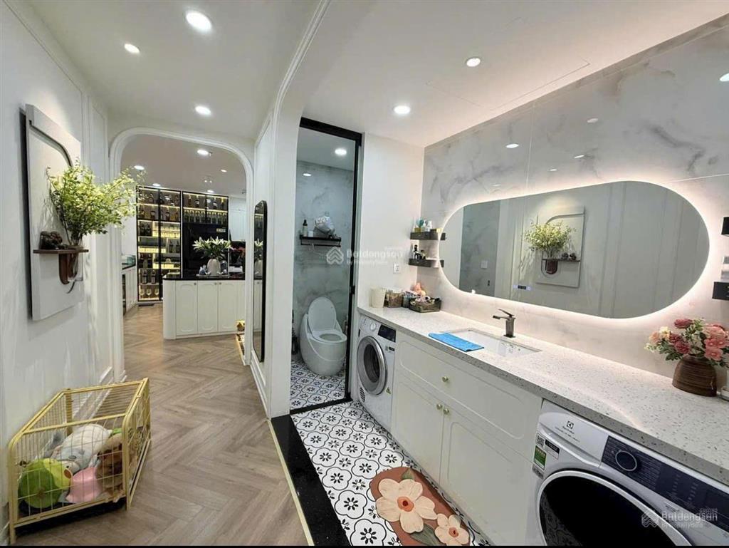 Chính chủ cắt lỗ 2 tỷ cần bán căn 3n2wc giá rẻ nhỉnh 10 tỷ cách 200m đại học xây dựng