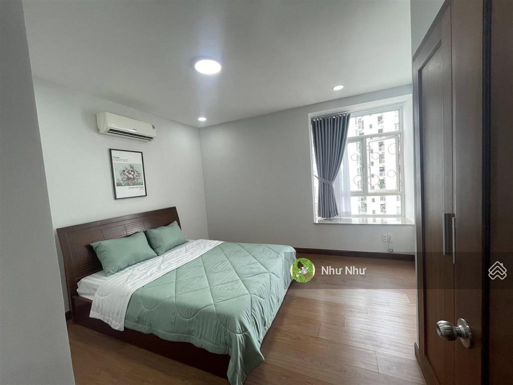 Cô mình đang rao bán ch hoàng anh river view  dt 138m2  giá 2,03 tỷ (thương lượng) view nội khu