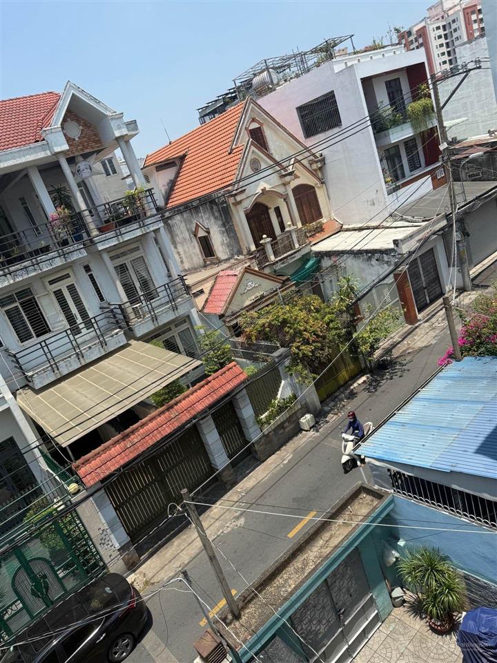 Nhà mặt phố diện tích lớn 160m2 khu linh chiểu gần vincom thủ đức 17.5 tỷ