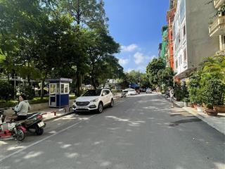 Bán nhà phân lô oto1 nhà ra oto tránhmặt vườn hoa hoàng cầu.dt 45m5tmt 5.1m17.2tỷ ctl