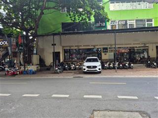 Oto đỗ cửa2 thoánggần sát mặt phốngõ thông phố đặng tiến đông.dt 30m5t8.6tỷ ctl