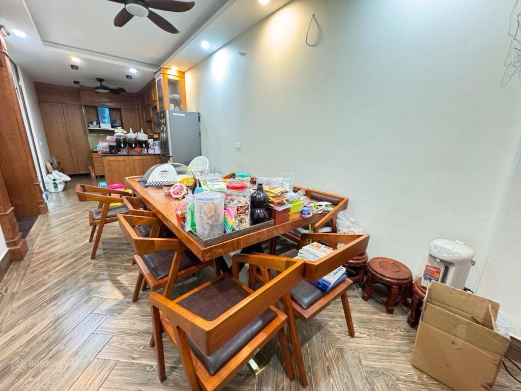 Phân lô cán bộ ngoại giaongõ thôngsát phố 2 thoáng trước sau.dt 65m5tmt 6m19.2tỷ ctl