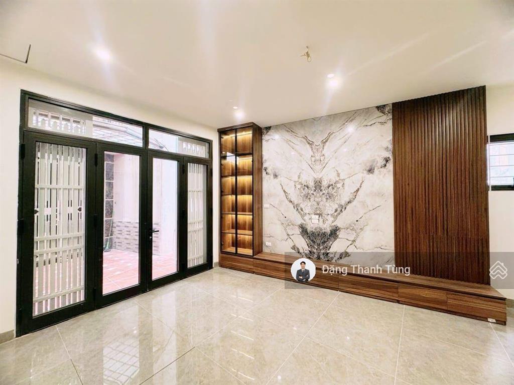 Bán nhà riêng thang máy lò đúc  trần khát chân, ngõ nông gần phố ra ô tô  dt42m2  mt4,1 x 5 tầng