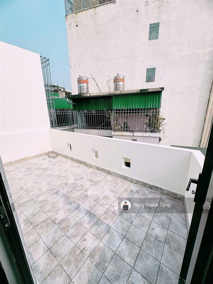 Bán nhà riêng thang máy lò đúc  trần khát chân, ngõ nông gần phố ra ô tô  dt42m2  mt4,1 x 5 tầng