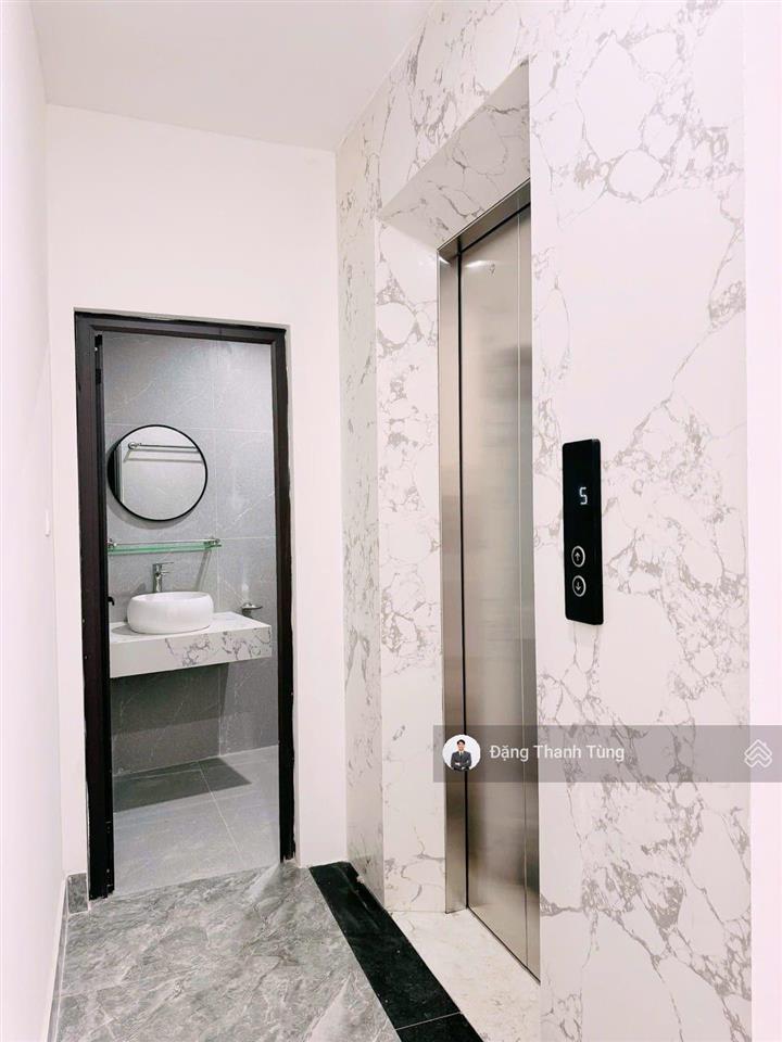 Bán nhà riêng thang máy lò đúc  trần khát chân, ngõ nông gần phố ra ô tô  dt42m2  mt4,1 x 5 tầng