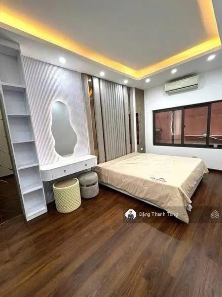 Hiếm! chỉ nhỉnh 7 tỷ có ngay nhà thanh xuân, hn. dt 30/33m2  5 tầng  mt 3.6m ngõ nông 50m ra oto.