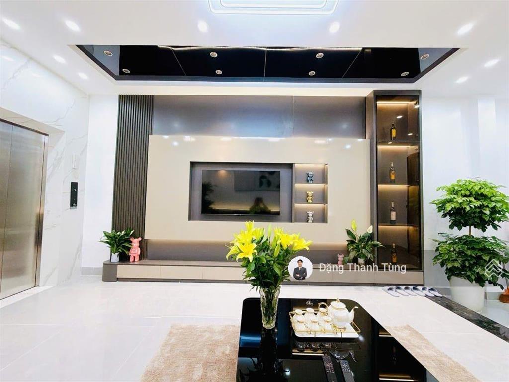 Đón đầu quy hoạch  nhà mới thang máy khương trung  mua là được. dt 41/47m2  mt 4.25m x 5 tầng.