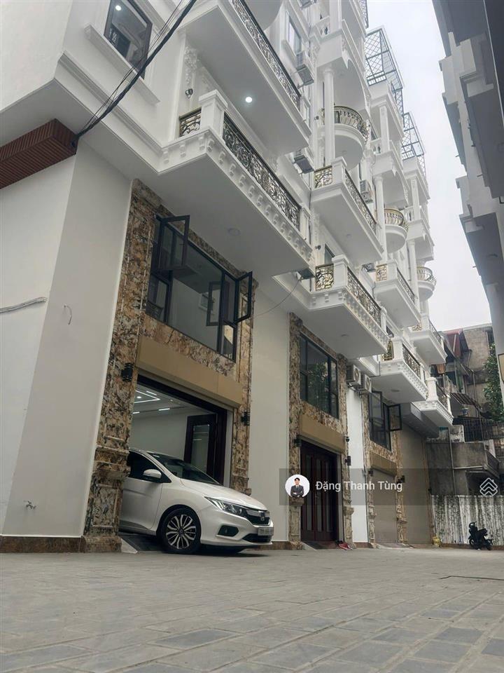 Bán nhà riêng đống đa  thang máy, ô tô vào nhà  gần hồ phong thủy tốt. ngõ thông các ngả gần phố