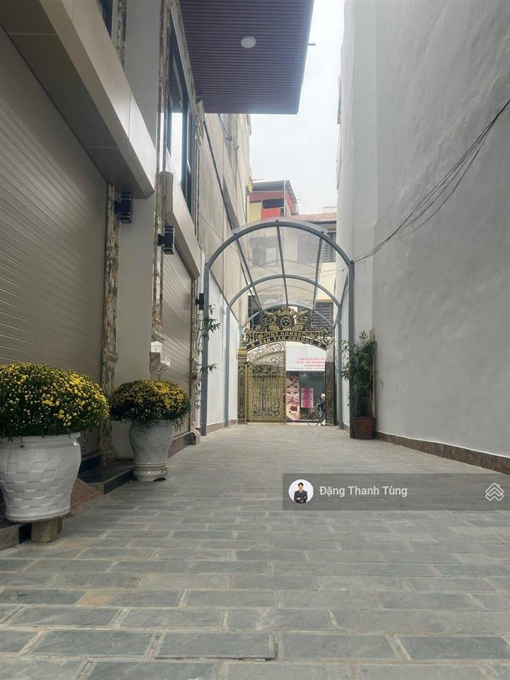 Bán nhà đống đa  oto vào nhà  thang máy  lô góc 2 thoáng vĩnh viễn. dt37/40m2  mt6.1m x 7 tầng.