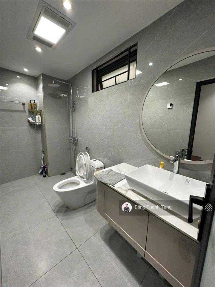 Bán nhà riêng dt38m2  mt3.6mx5tầng. lô góc ngõ thông gần phố ra oto, chỉ cách viện thanh nhàn 200m