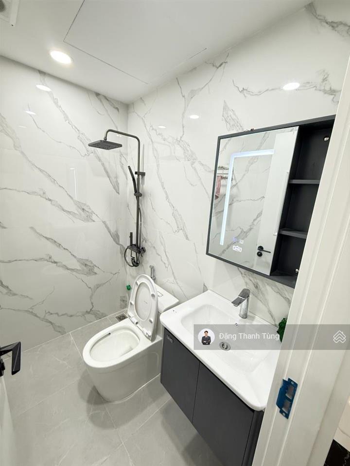 Bán nhà 6 tầng thang máy phố tôn đức thắng, ngõ thoáng nông thẳng 15m ra phố. dt 51m2  mt 3.8m