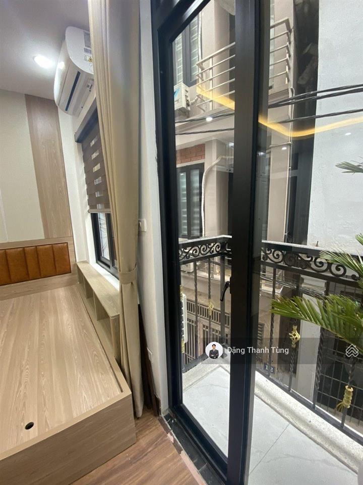 Bán nhà riêng vf3 đỗ cửa  lô góc  cách vành đai 2.5m chỉ 400m. dt 30m2  mt 3.8m x 5 tầng ở ngay.