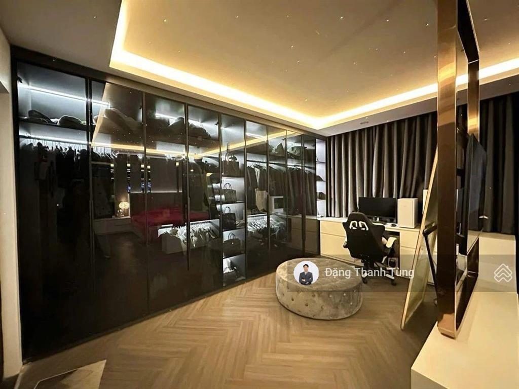Lô góc  gara oto  thang máy, ngõ thông. dt55m²  mt 6.7m x 6 tầng sổ đẹp hoa hậu thanh xuân.