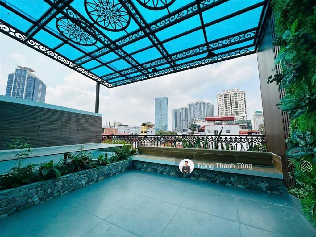 Cần bán nhà ngọc khánh  dt 52.1m  mt 4.6m  6 tầng thang máy, ngõ thông chỉ 200m ra hồ giảng võ